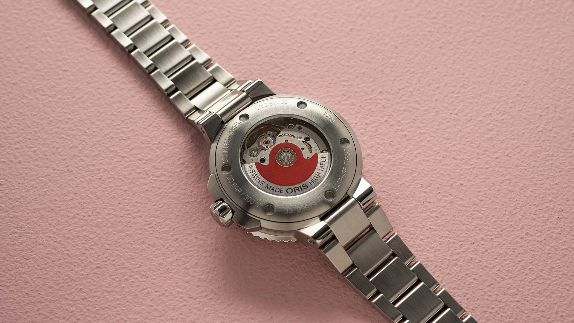 Oris Oris Aquis Date 01 733 7770 4158-07 8 18 05P женские часы розовый циферблат на запястье